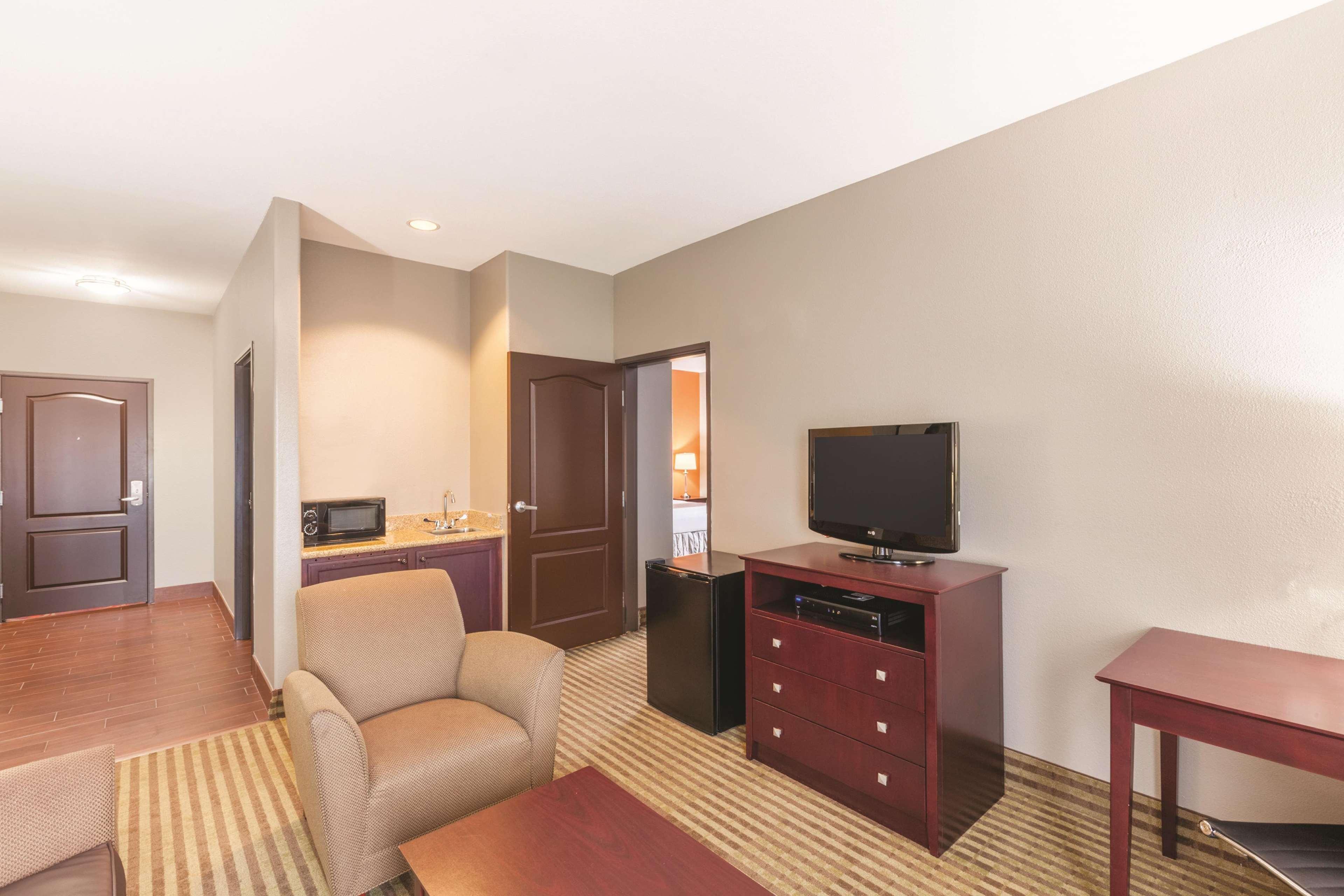 מלון האמבל La Quinta By Wyndham Houston Iah Bush Intl Airport E מראה חיצוני תמונה