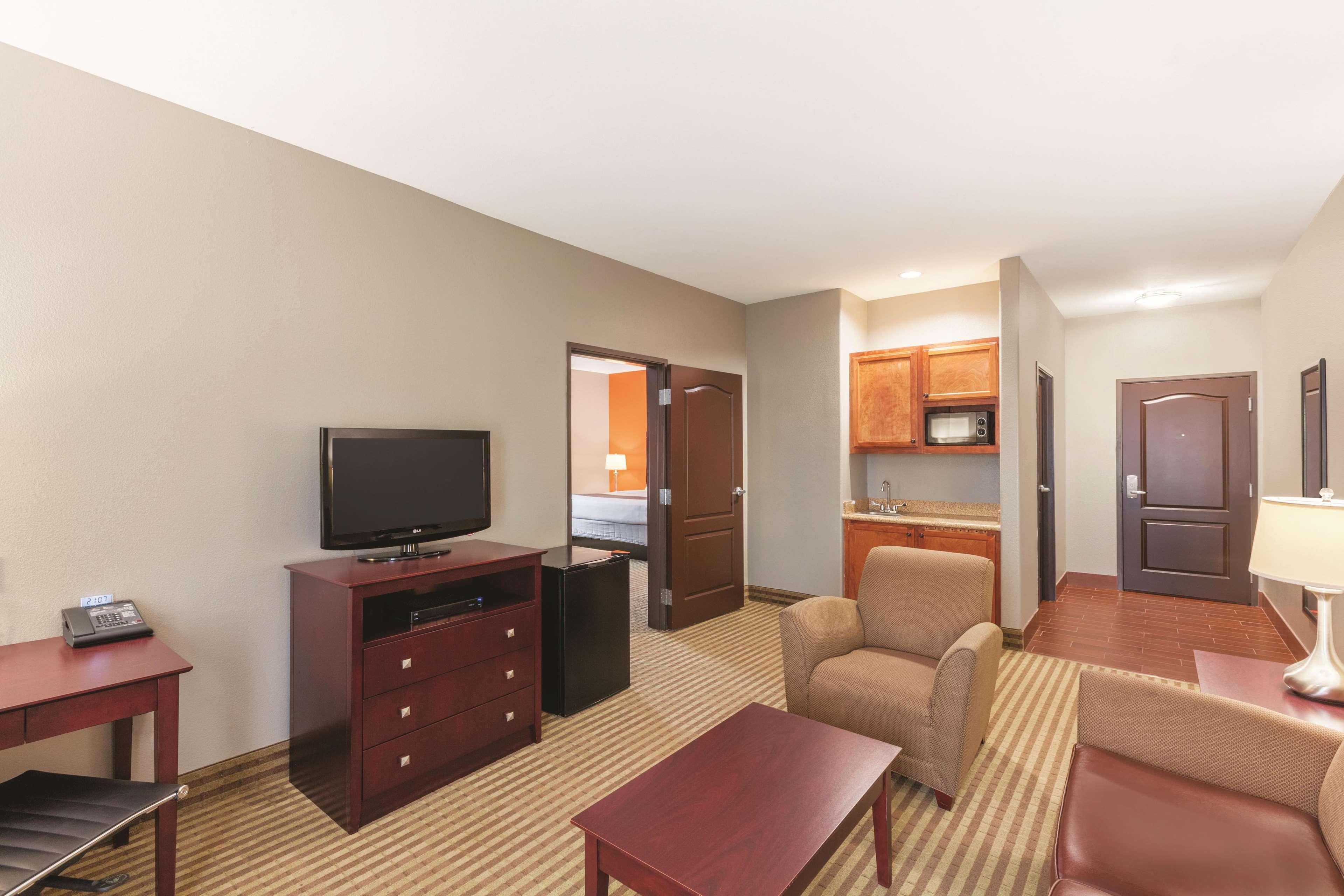 מלון האמבל La Quinta By Wyndham Houston Iah Bush Intl Airport E מראה חיצוני תמונה