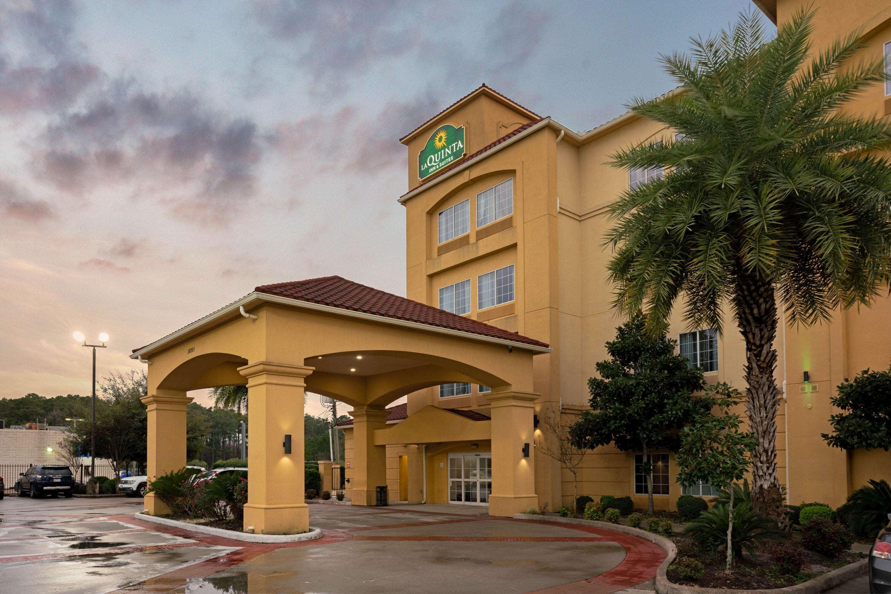 מלון האמבל La Quinta By Wyndham Houston Iah Bush Intl Airport E מראה חיצוני תמונה