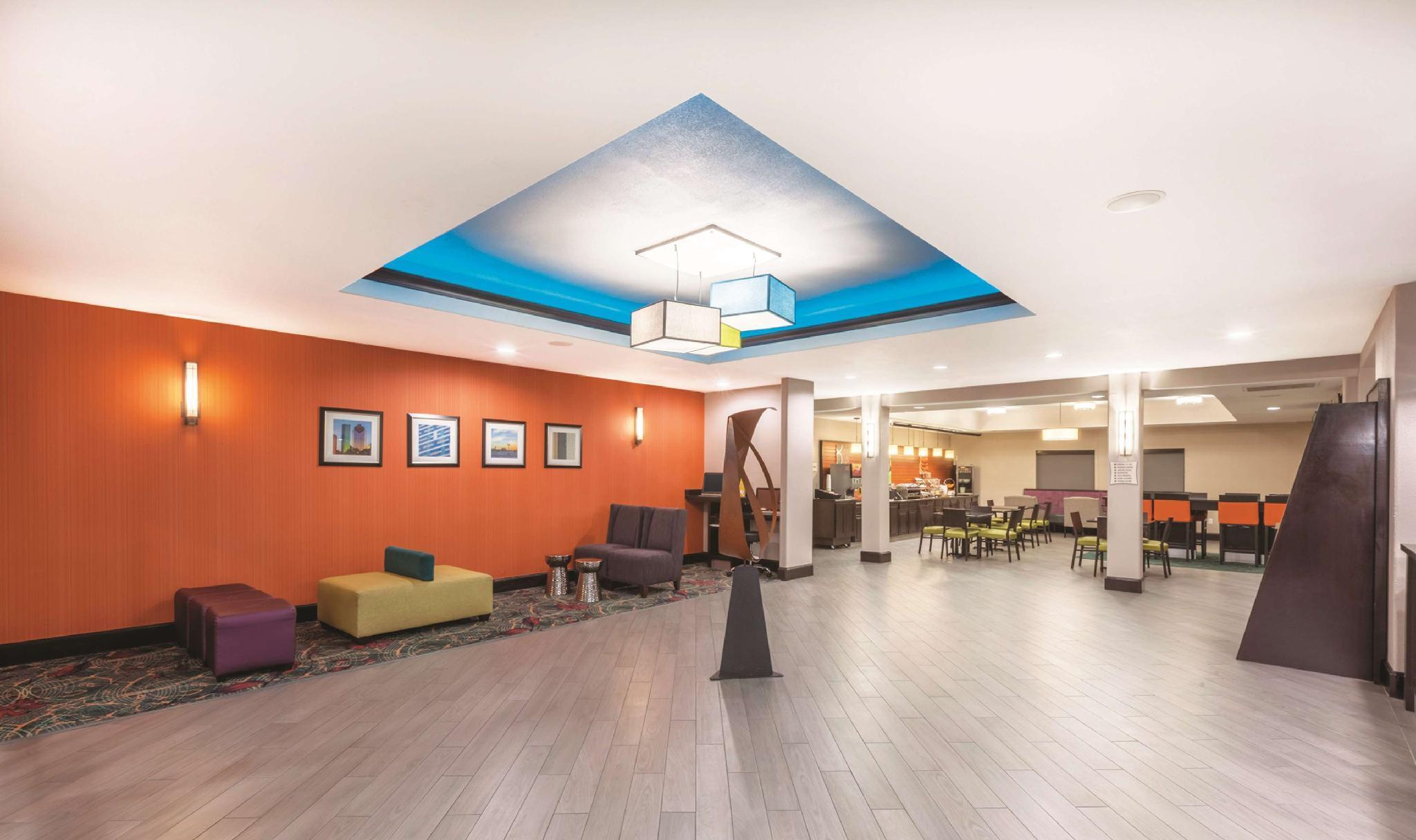 מלון האמבל La Quinta By Wyndham Houston Iah Bush Intl Airport E מראה חיצוני תמונה