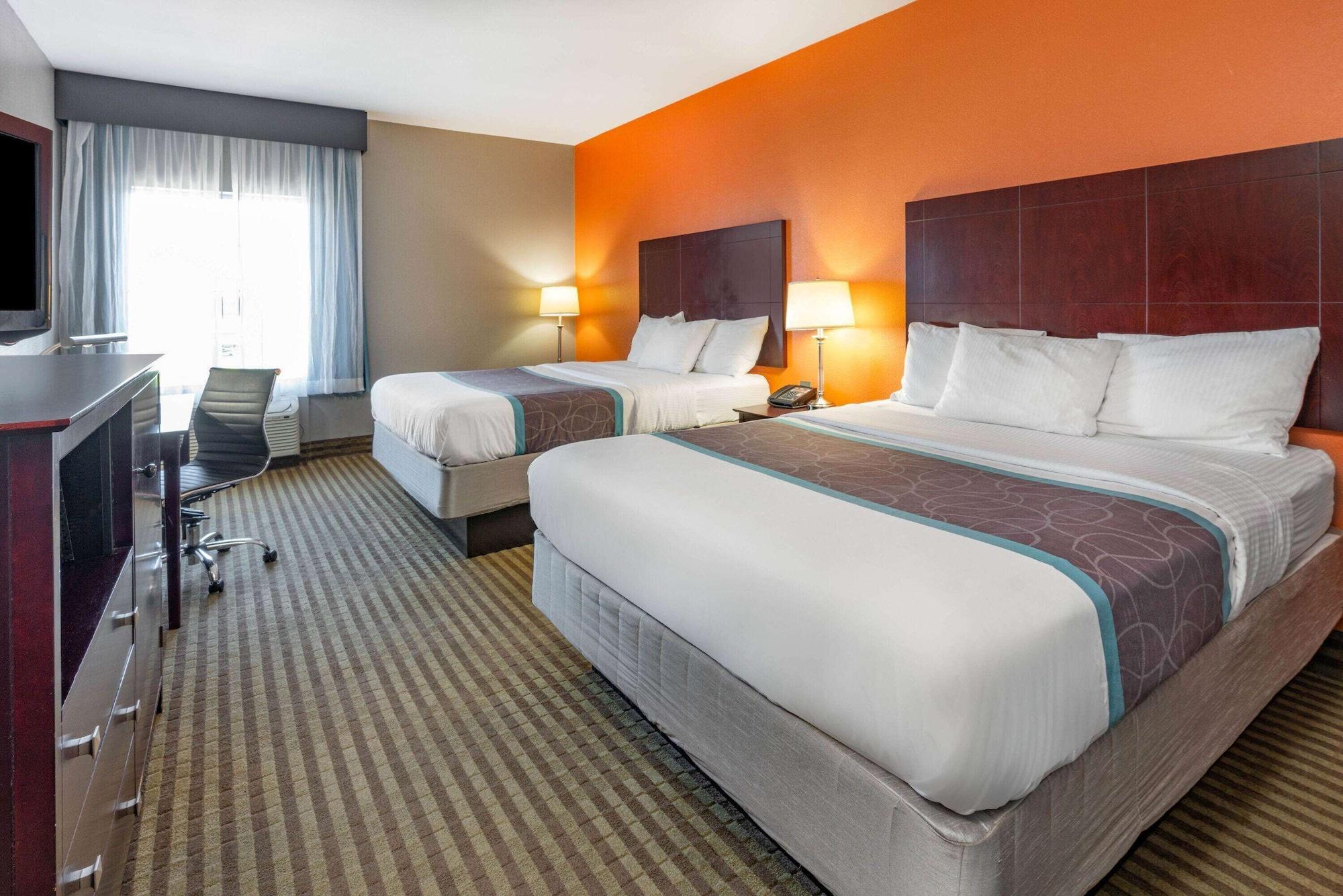 מלון האמבל La Quinta By Wyndham Houston Iah Bush Intl Airport E מראה חיצוני תמונה