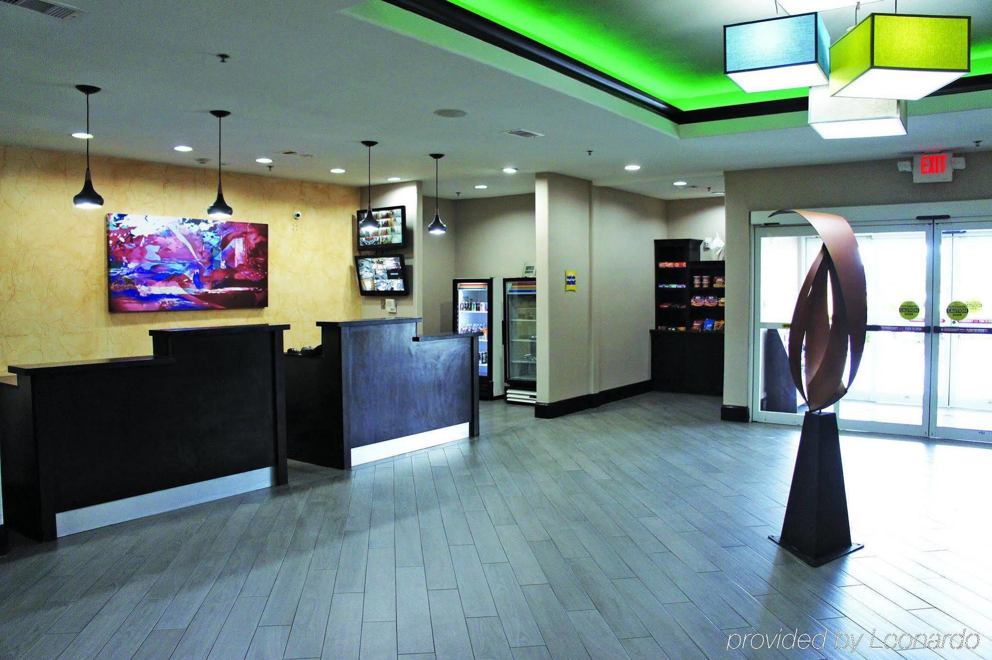מלון האמבל La Quinta By Wyndham Houston Iah Bush Intl Airport E מראה חיצוני תמונה